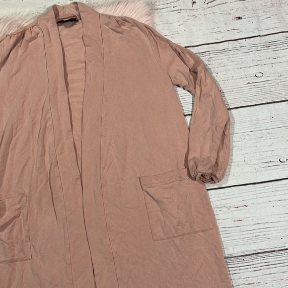 Hatch Pink Open Front Nesting Robe Cardigan - Picture 7 of 12